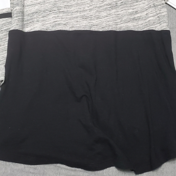 Pink VS 3/4 sleeve top - Picture 7 of 11